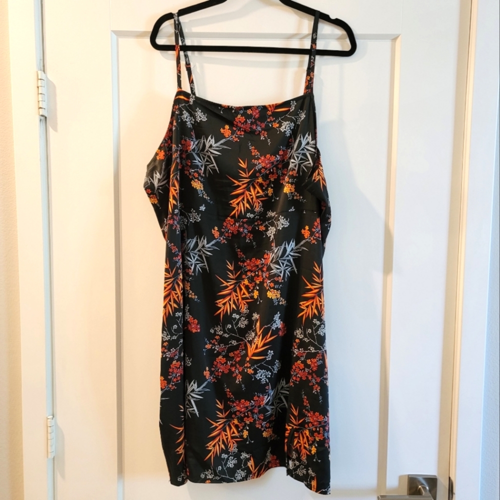 NWT FOREVER21 POLYNESIAN PRINT DRESS SIZE 3X